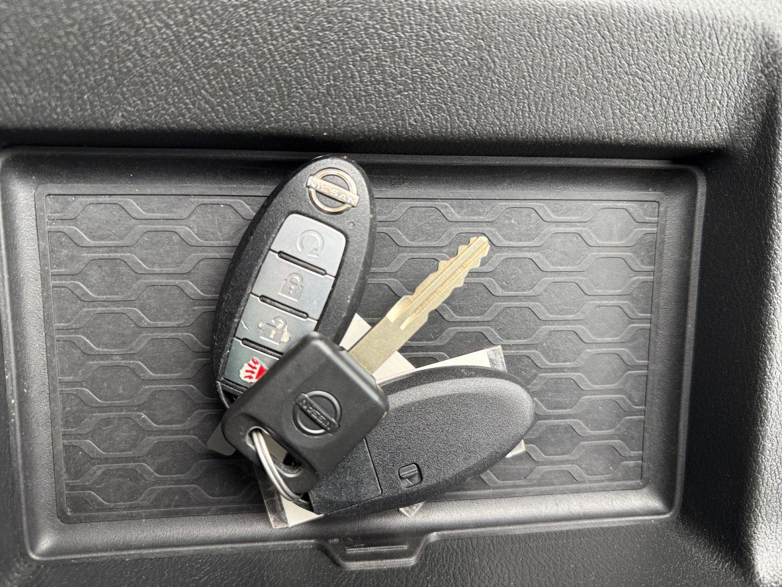 Used 2023 Nissan Frontier SV w/ Technology Package image 30