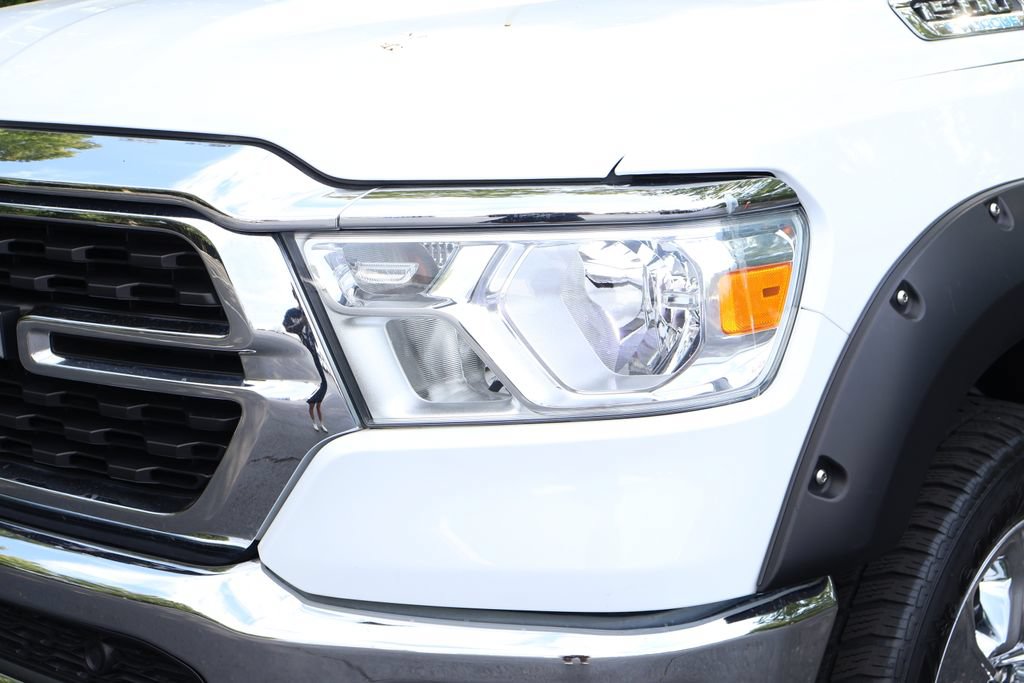 Used 2022 RAM 1500 Big Horn AWD/4WD image 3