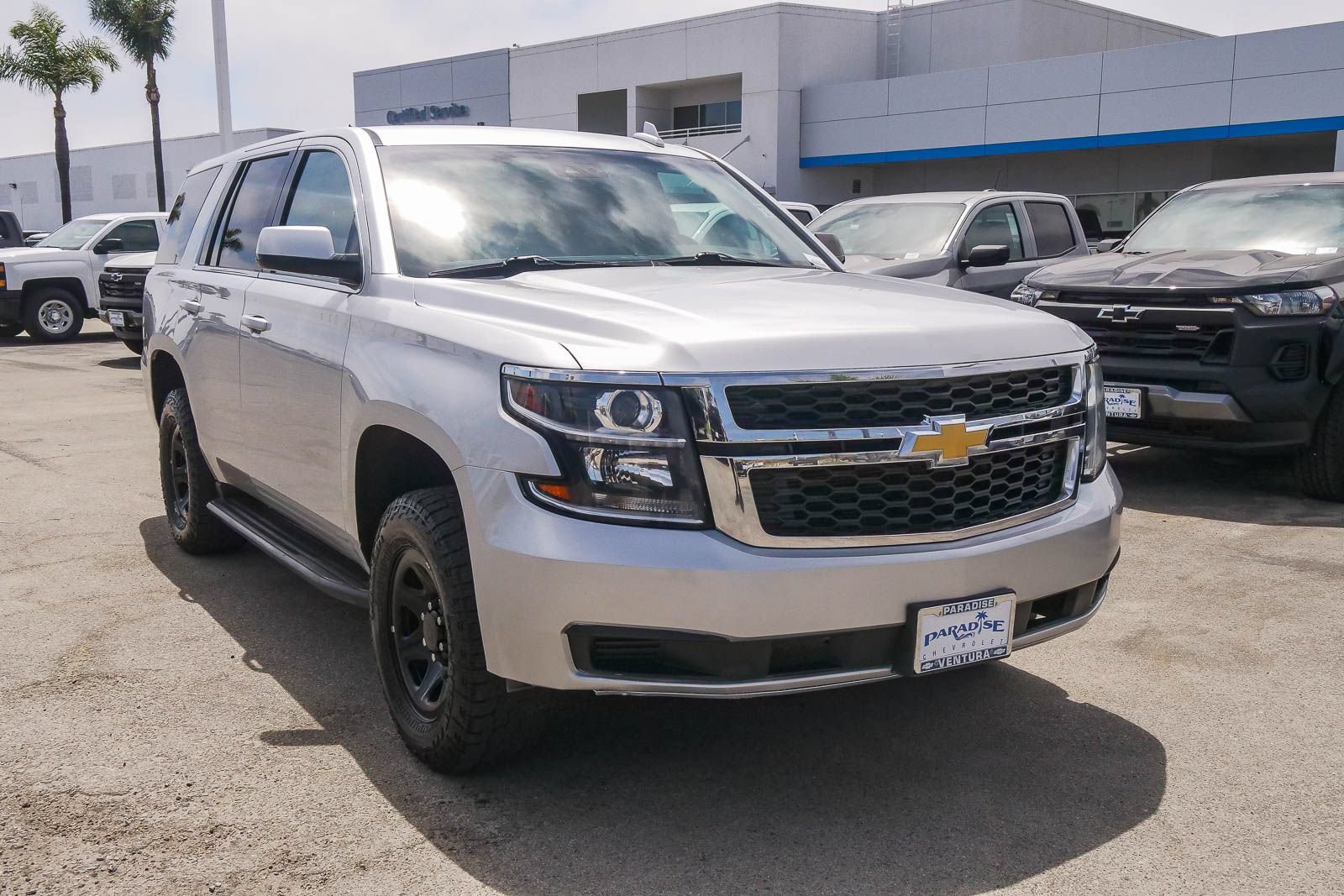 Used 2019 Chevrolet Tahoe 4WD w/ Enhanced Driver Alert Package image 3