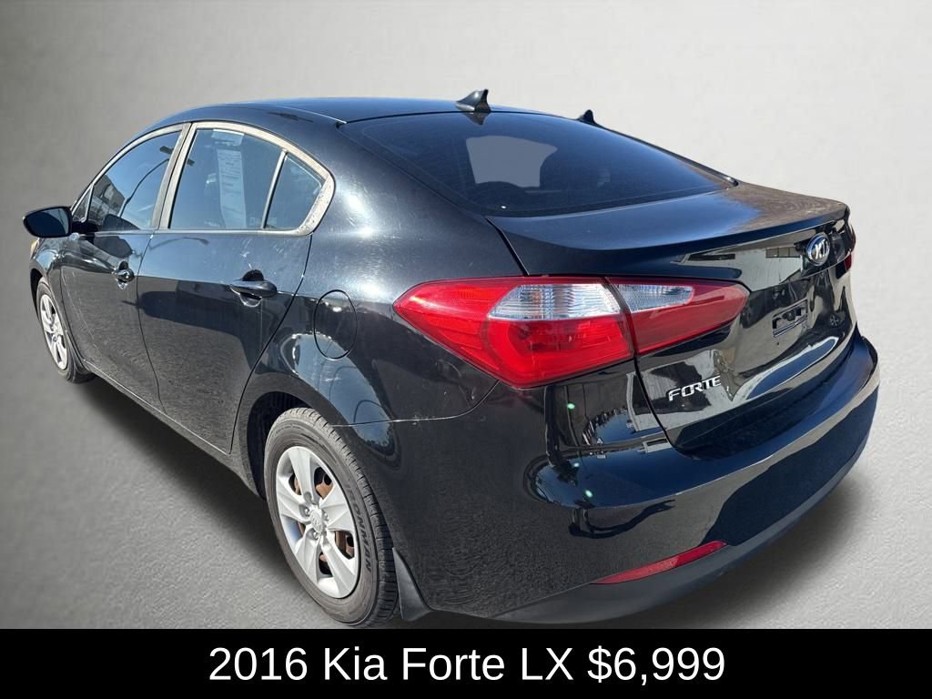 Used 2016 Kia Forte LX image 5