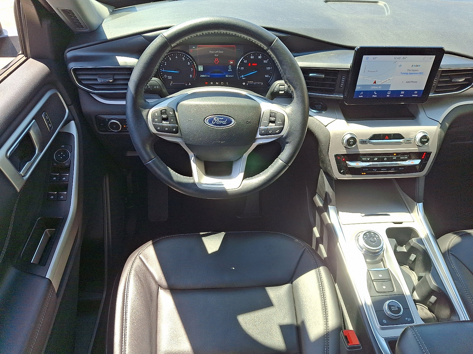 Used 2023 Ford Explorer XLT w/ Equipment Group 202A AWD/4WD image 12