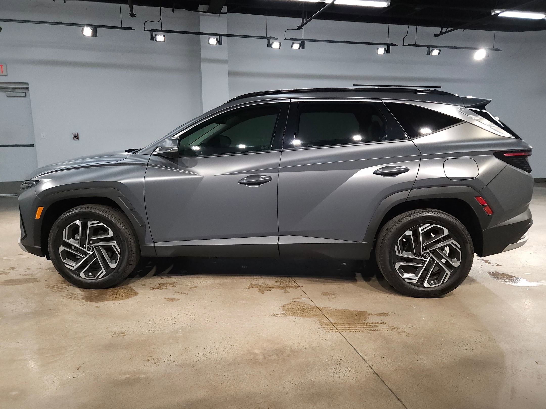 Used 2025 Hyundai Tucson Limited image 4