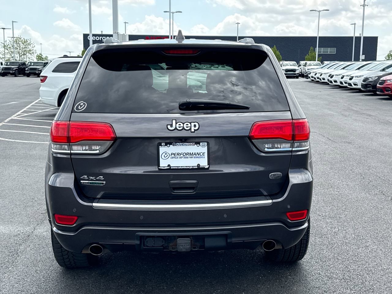 Used 2016 Jeep Grand Cherokee Overland w/ Advanced Technology Group image 4