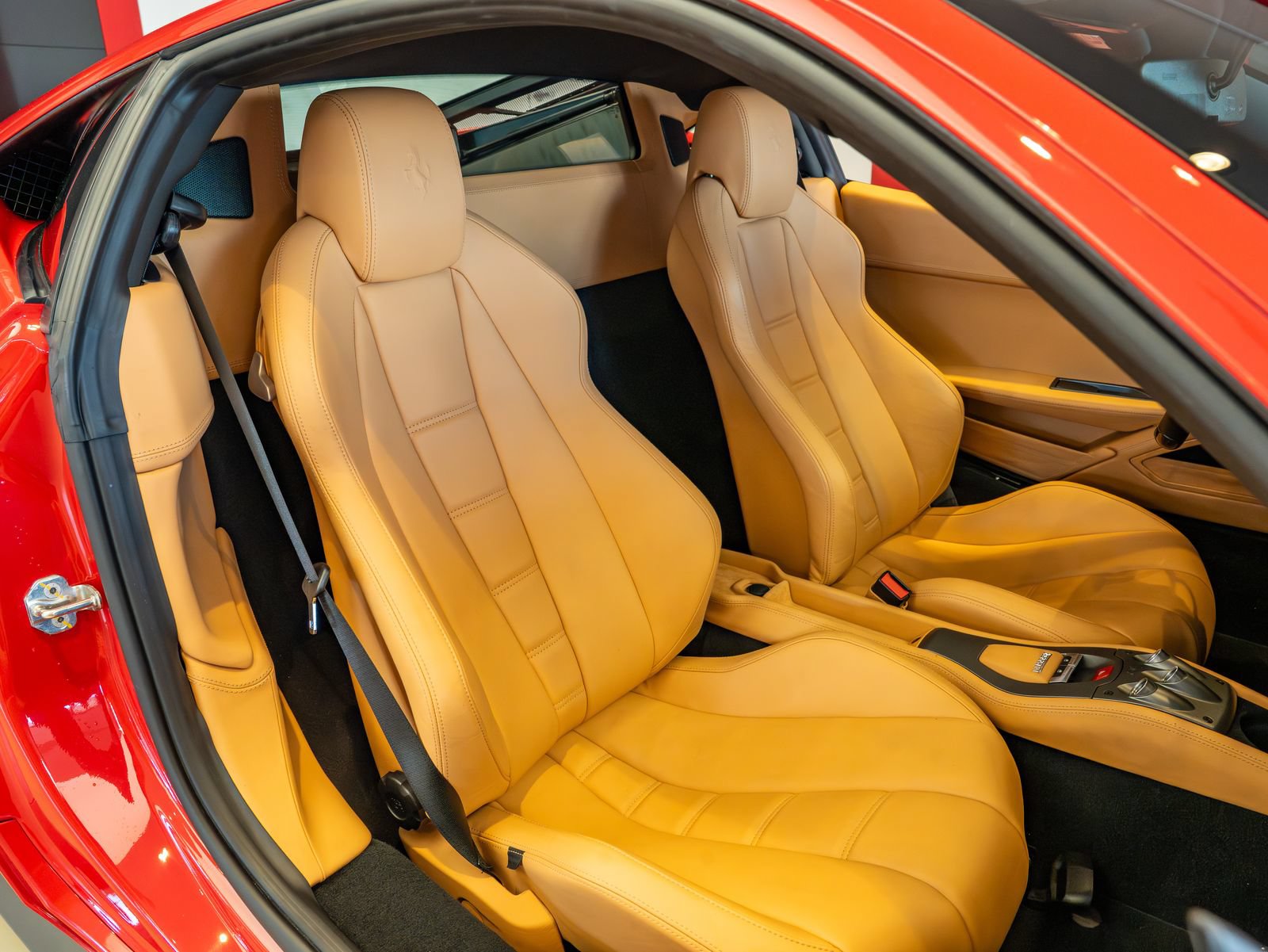 Used 2011 Ferrari 458 Italia Coupe RWD image 19