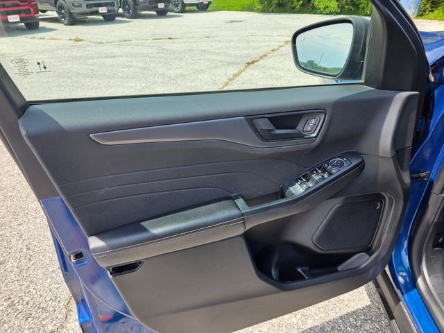 Used 2023 Ford Escape Active AWD/4WD image 20