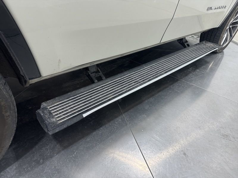 Used 2022 Jeep Wagoneer Series III w/ Premium Group I image 8