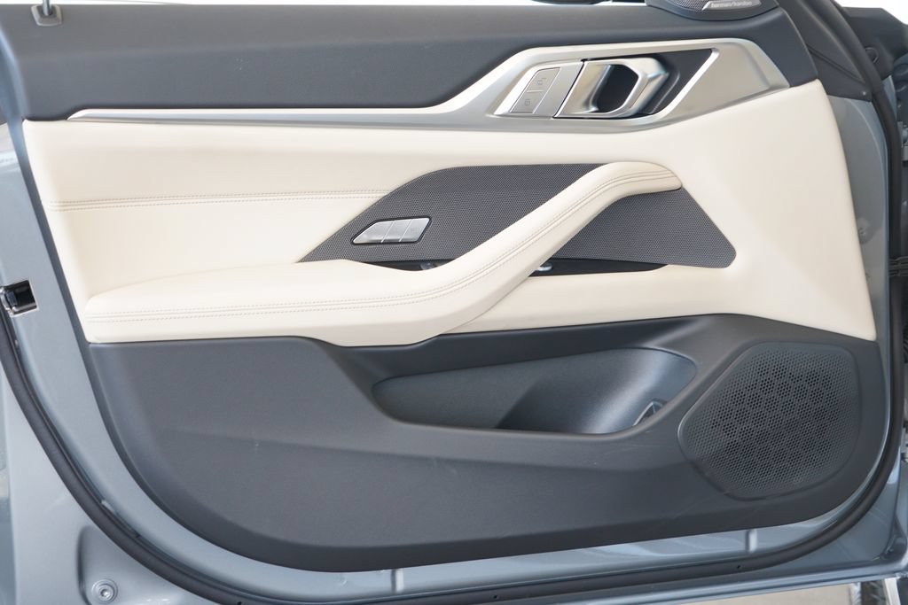 New 2026 BMW i4 eDrive40 w/ Premium Package RWD image 9