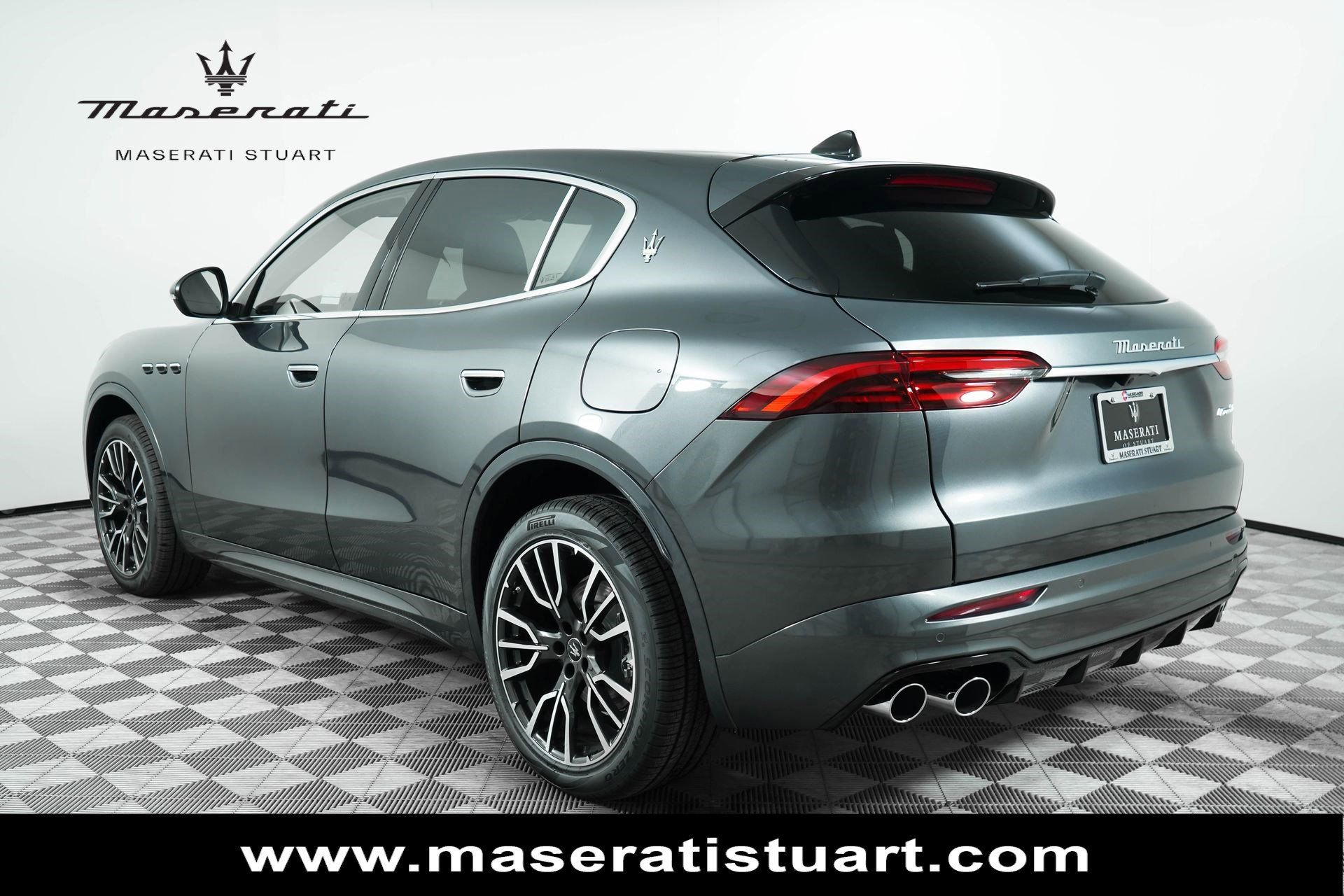 New 2025 Maserati Grecale GT image 7