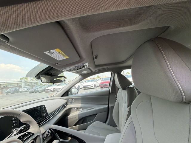 New 2026 Hyundai Elantra SEL Sport Premium FWD image 35