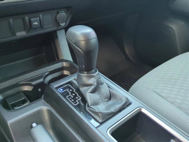 Used 2022 Toyota Tacoma SR w/ SR Convenience Package image 10