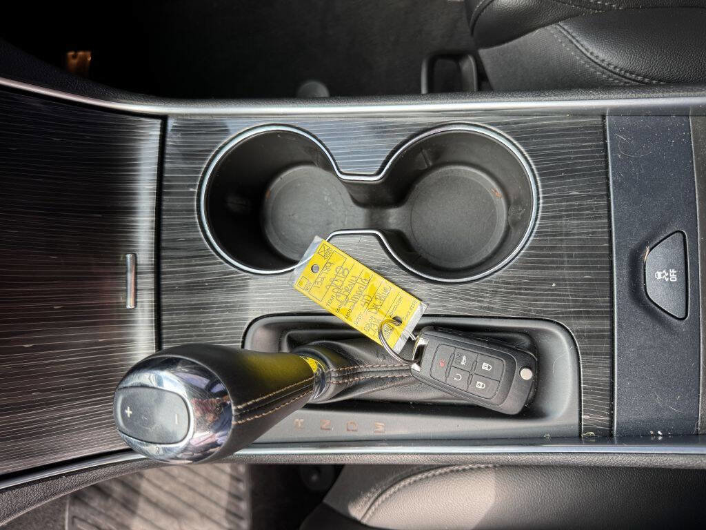 Used 2018 Chevrolet Impala LT image 19