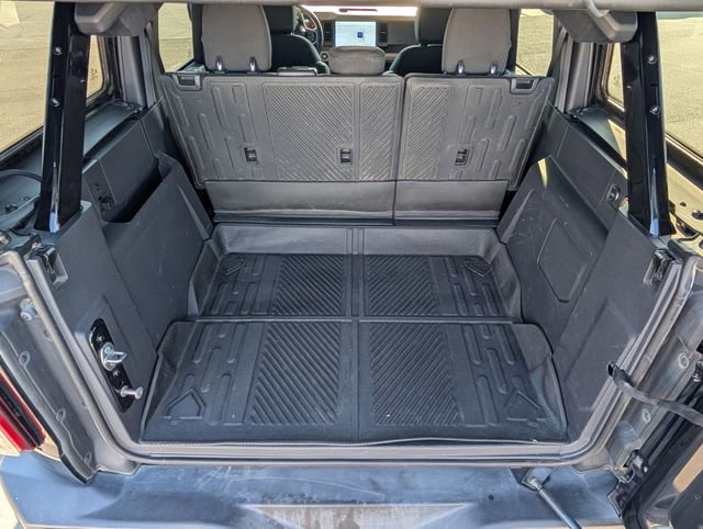 Used 2023 Ford Bronco Wildtrak image 14