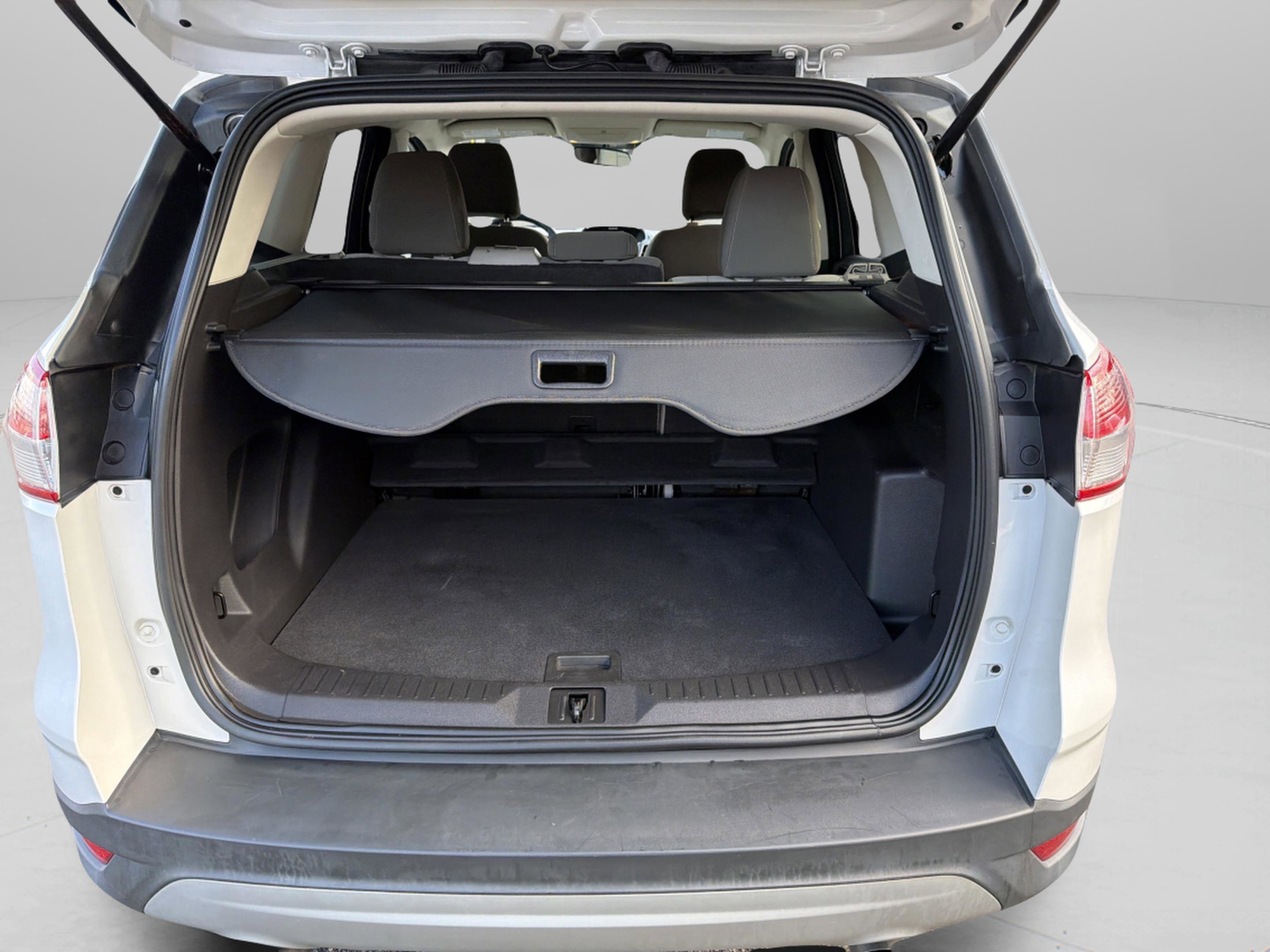 Used 2015 Ford Escape SE image 23