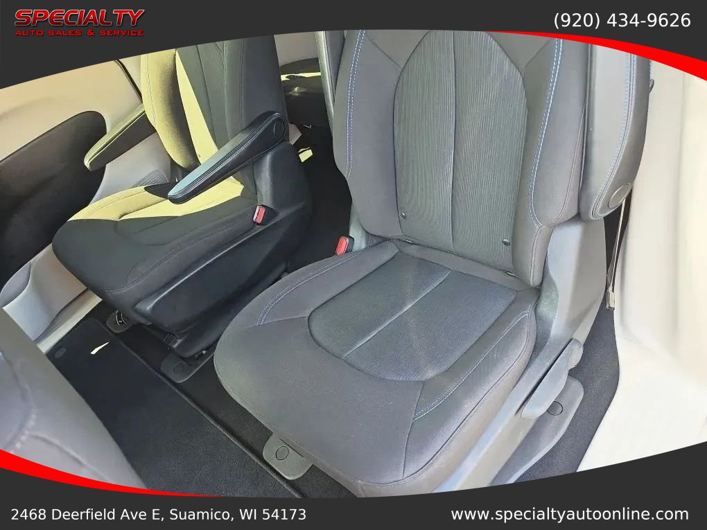 Used 2021 Chrysler Pacifica Touring w/ Cold Weather Group FWD image 20