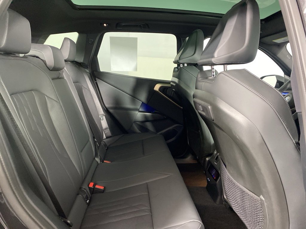 Used 2025 BMW X3 xDrive30i w/ Premium Package image 26