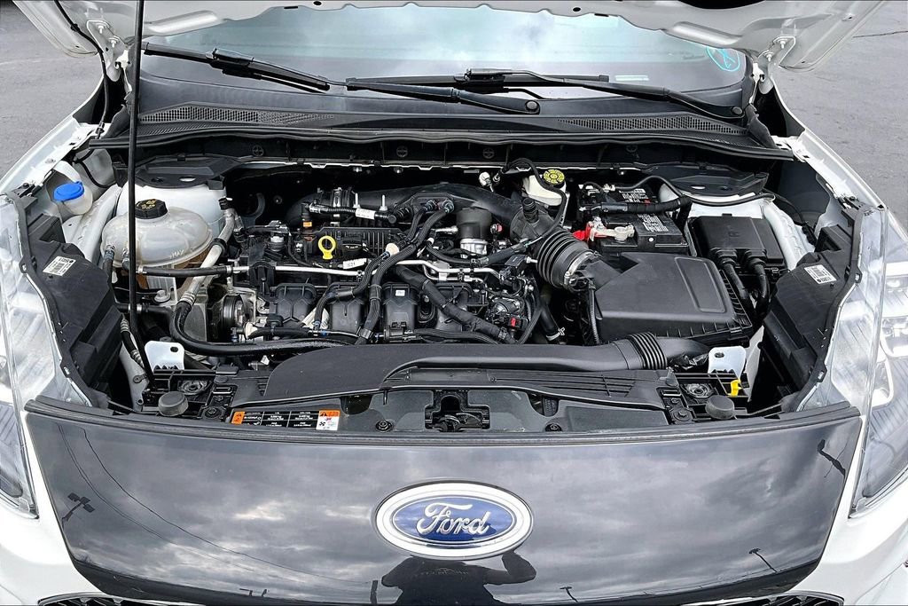 Used 2020 Ford Escape Titanium w/ Titanium Premium Package 2.0 image 10