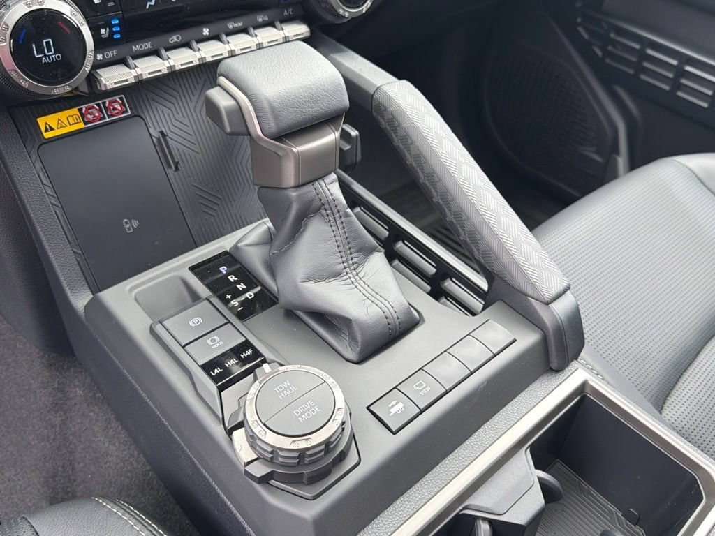 New 2026 Toyota 4Runner Limited AWD/4WD image 28