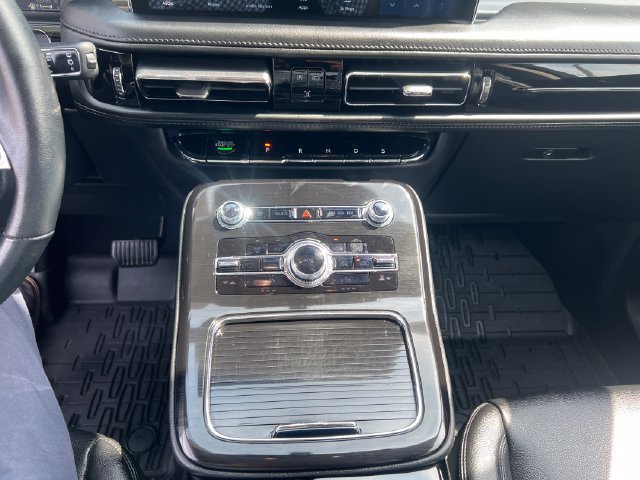 Certified 2023 Lincoln Nautilus AWD image 21