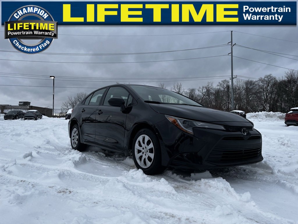 Used 2024 Toyota Corolla LE image 8