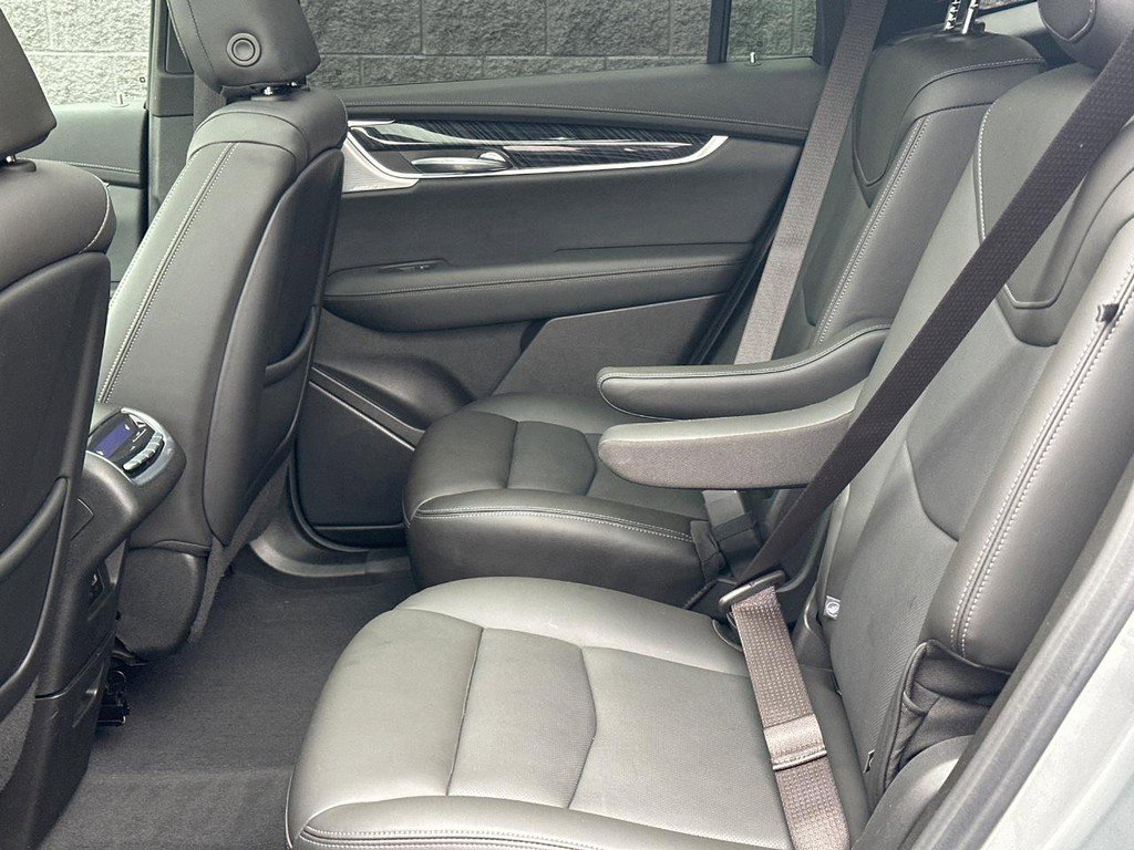 Certified 2024 Cadillac XT6 Premium Luxury image 8