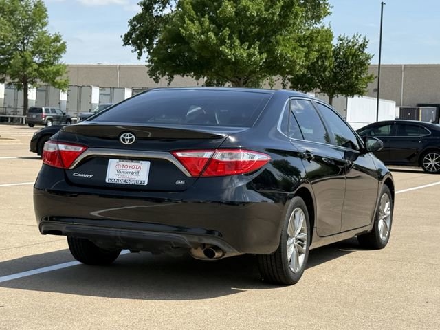 Used 2015 Toyota Camry SE FWD image 4