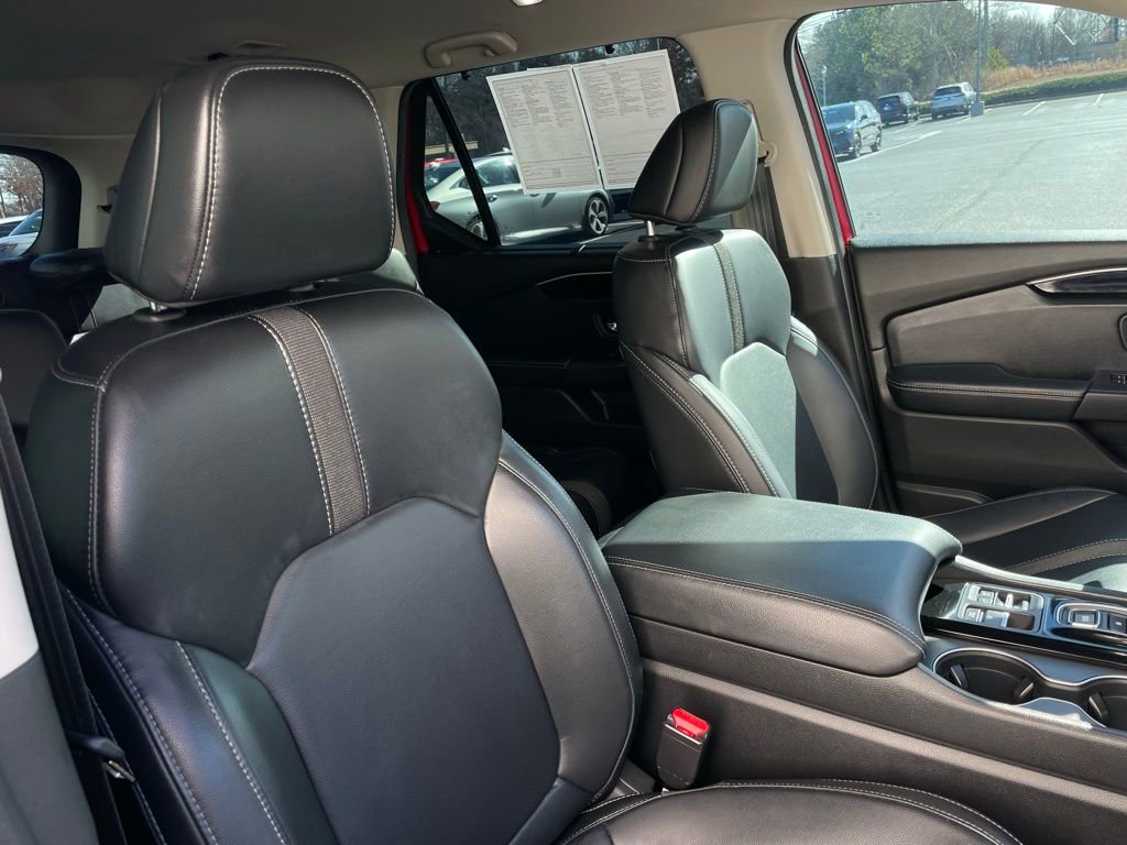 Certified 2025 Honda Pilot EX-L image 32
