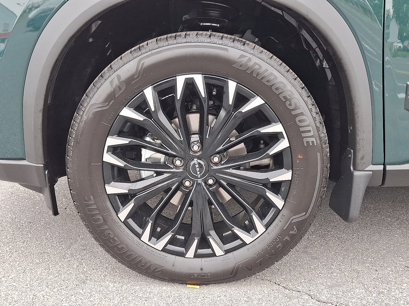 New 2026 Nissan Rogue SV AWD/4WD image 4