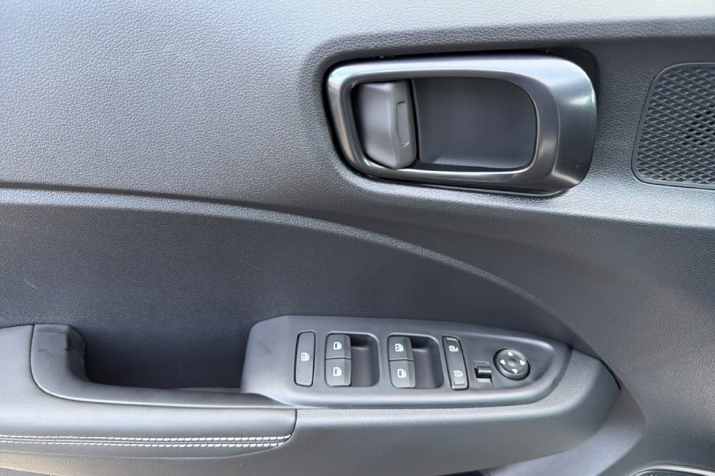 New 2026 Hyundai Venue SEL FWD image 8
