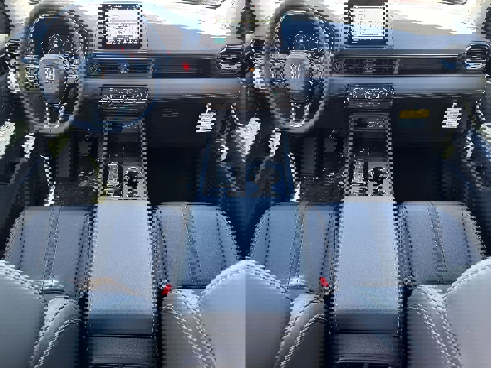 New 2025 Honda Pilot Touring image 10