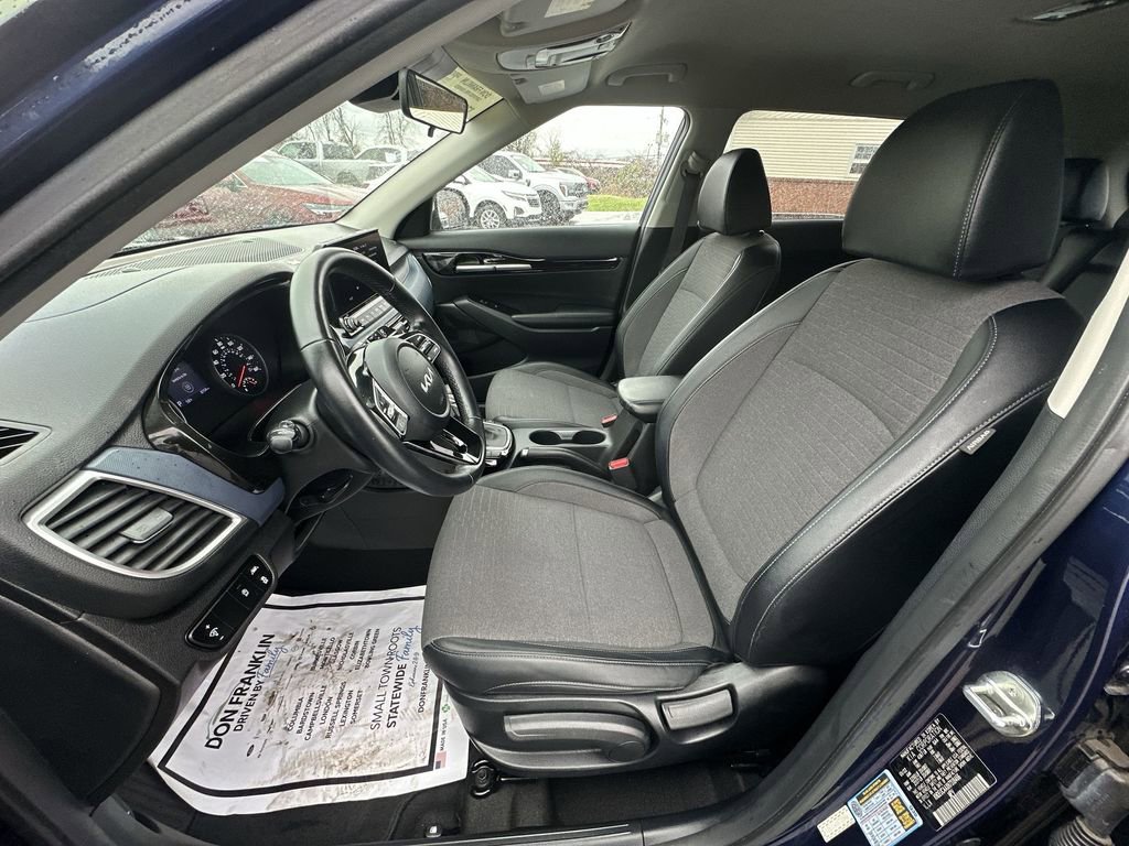 Used 2022 Kia Seltos S image 11