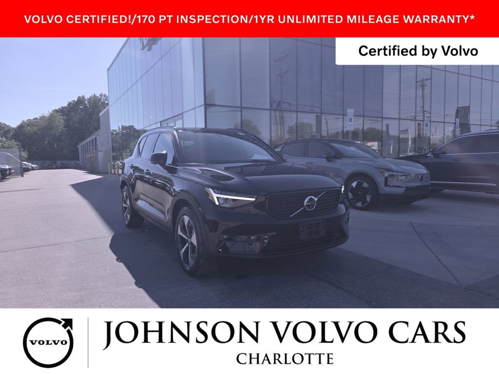 Used 2025 Volvo XC40 B5 Plus