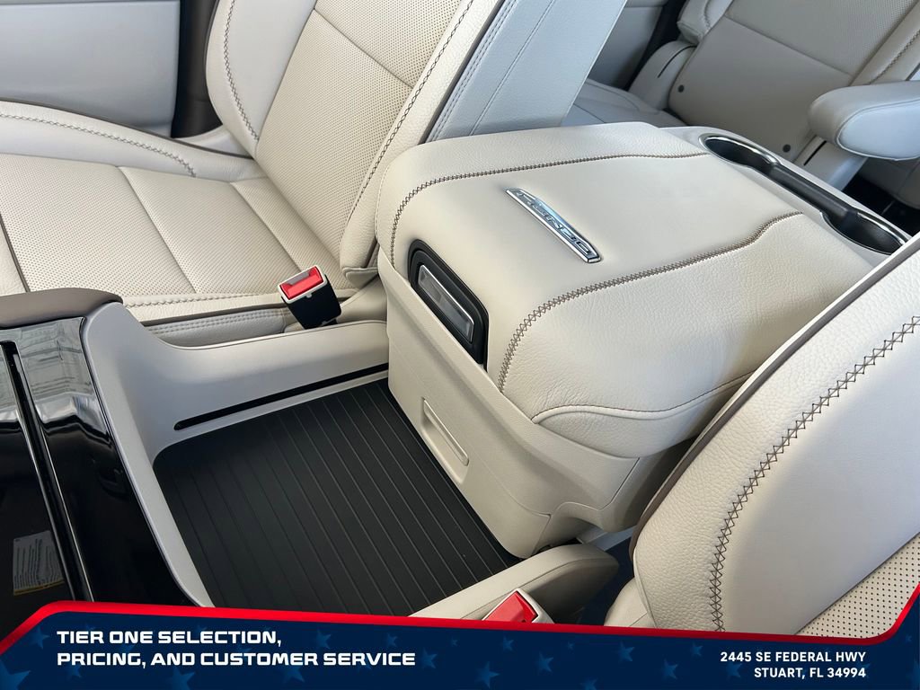 New 2026 GMC Yukon XL Denali w/ Denali Reserve Package AWD/4WD image 36