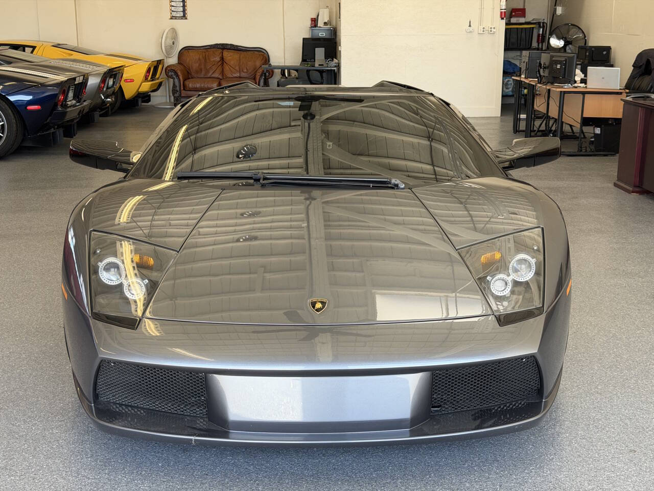 Used 2006 Lamborghini Murcielago Roadster AWD/4WD image 14