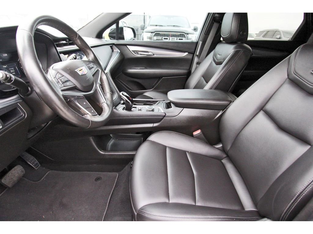 Used 2022 Cadillac XT5 Luxury image 6