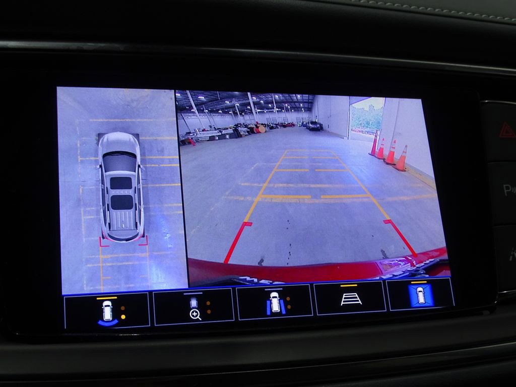 Used 2024 Buick Enclave Premium image 10