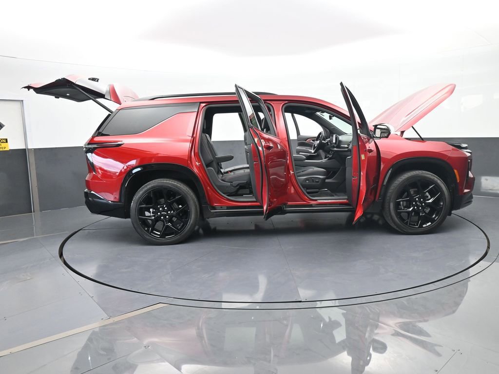 Used 2024 Chevrolet Traverse RS image 80