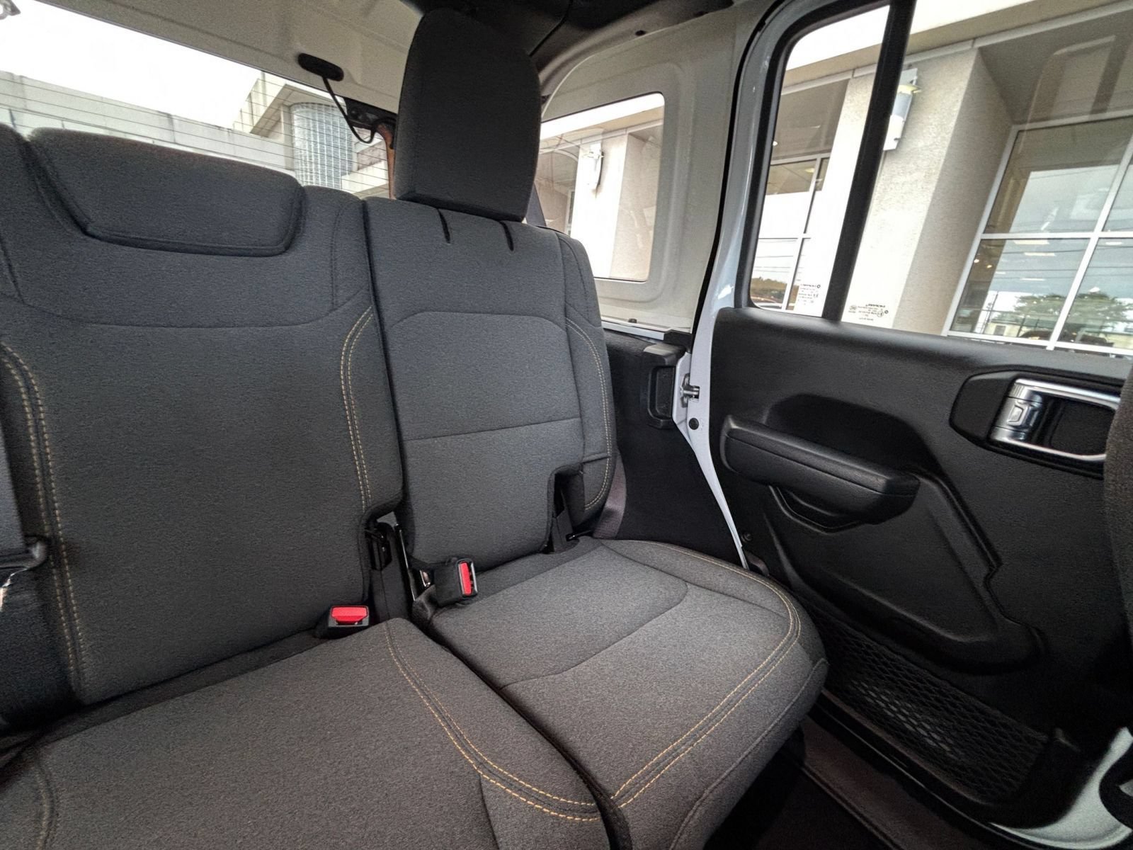 Used 2025 Jeep Wrangler Unlimited Sport AWD/4WD image 35