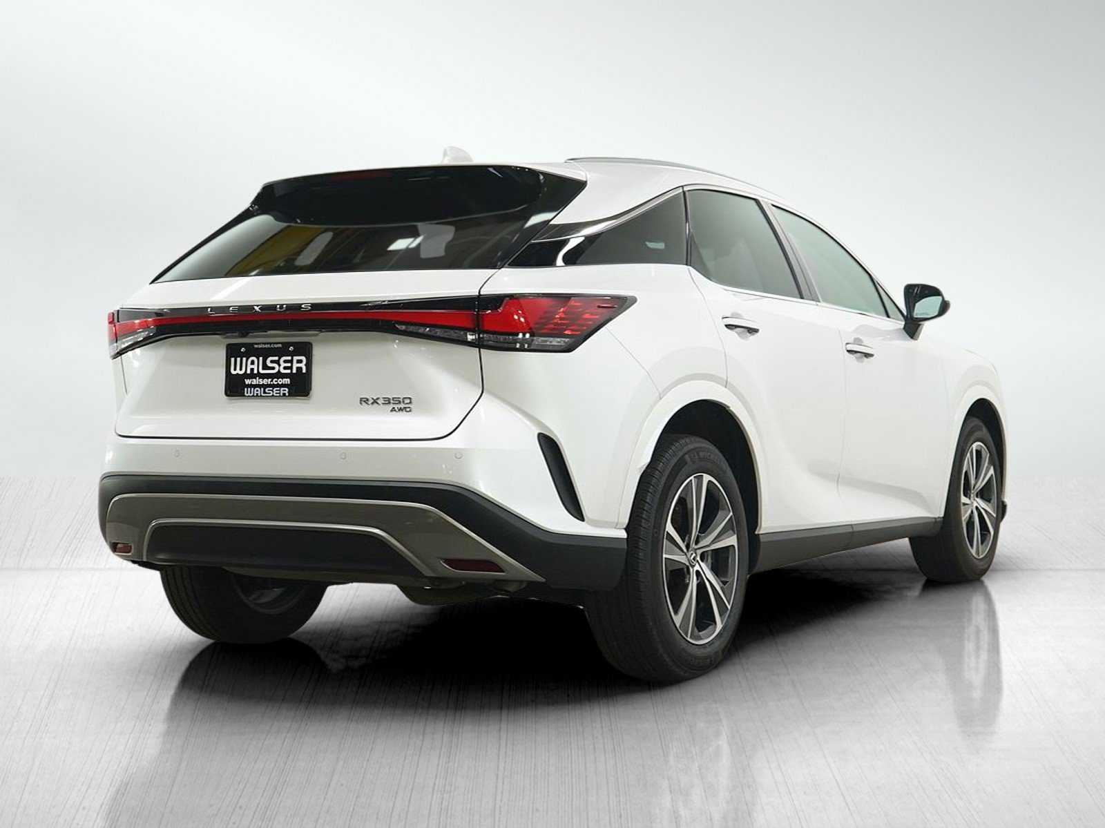 Used 2023 Lexus RX 350 Premium w/ Accessory Package AWD/4WD image 4