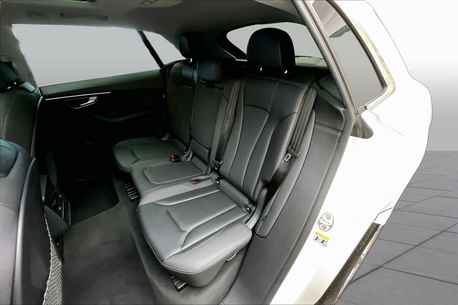 Certified 2023 Audi Q8 Premium w/ Convenience Package AWD/4WD image 21