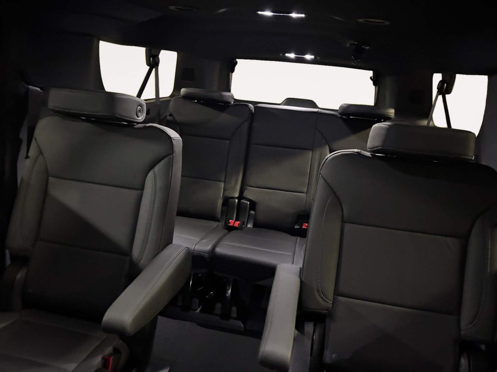 New 2026 Chevrolet Suburban LT w/ Comfort Package image 13