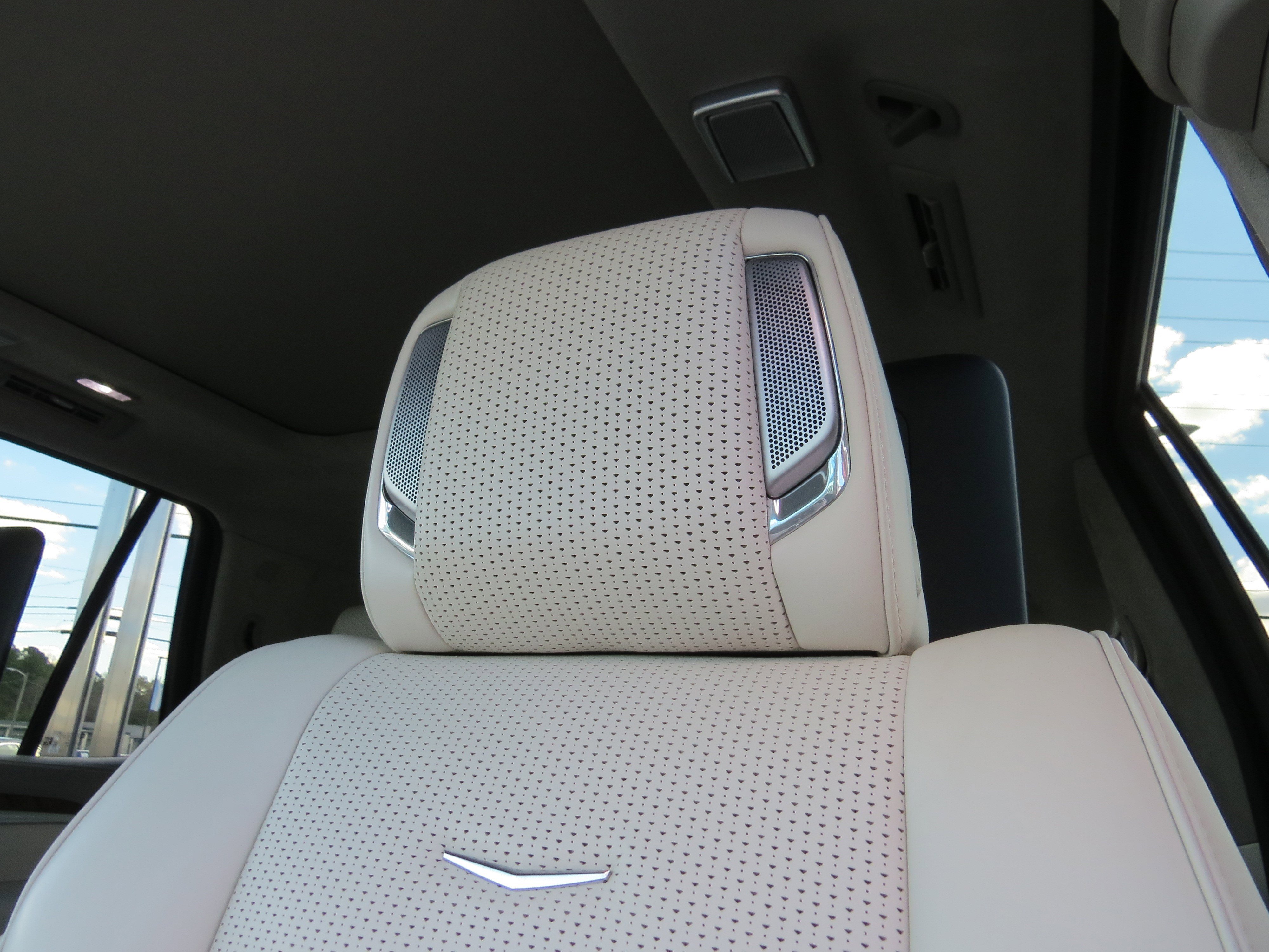 Certified 2025 Cadillac Escalade Premium Luxury Platinum image 22