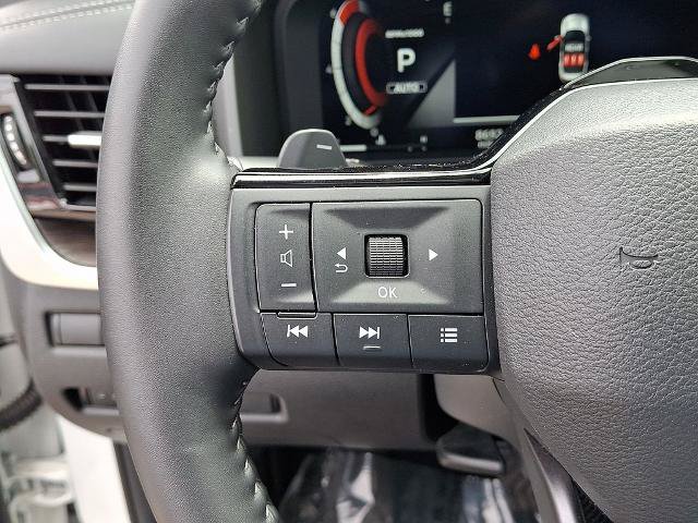 Certified 2025 Nissan Rogue Platinum w/ Tech Package AWD/4WD image 22