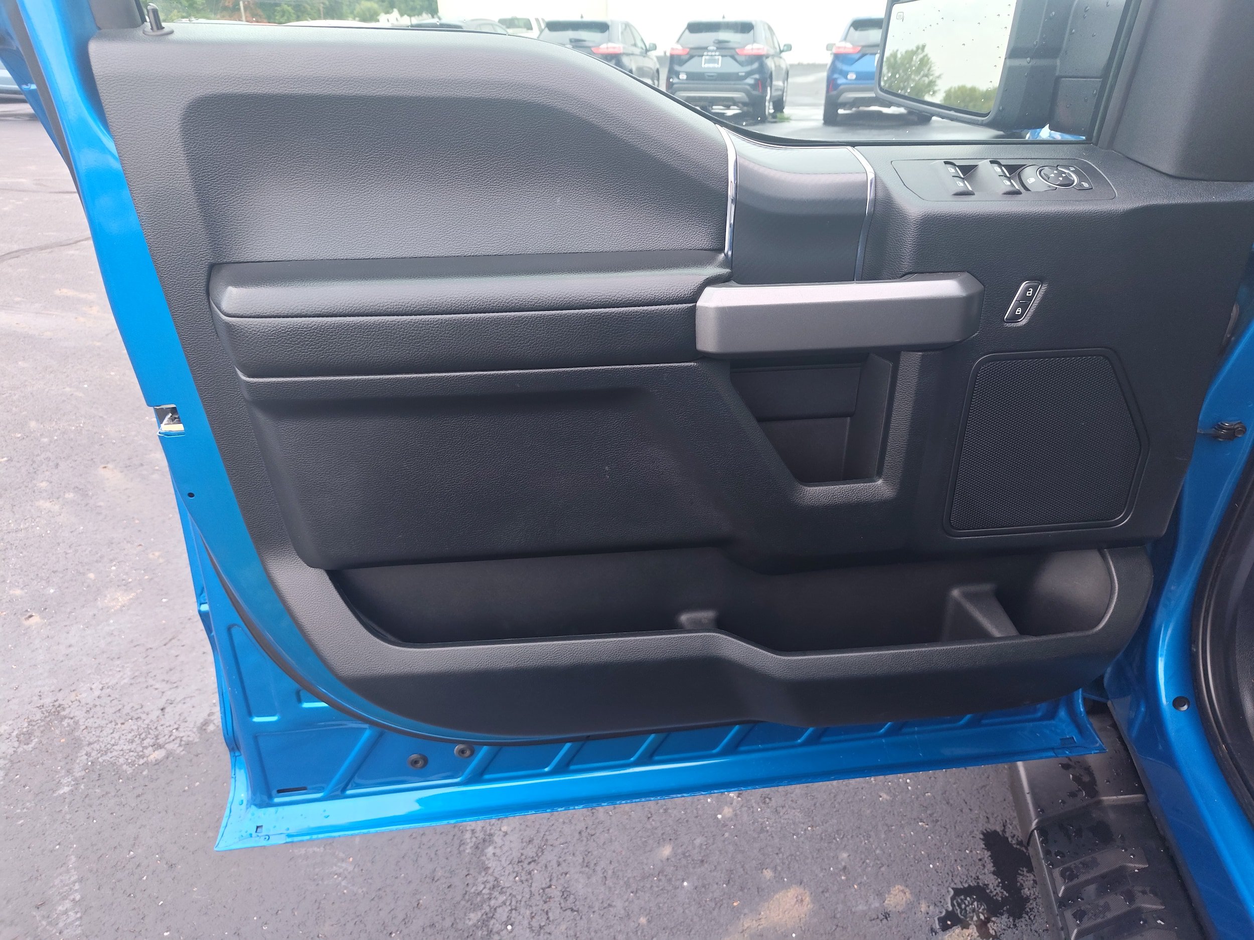 Used 2019 Ford F150 XLT w/ Equipment Group 302A Luxury AWD/4WD image 22