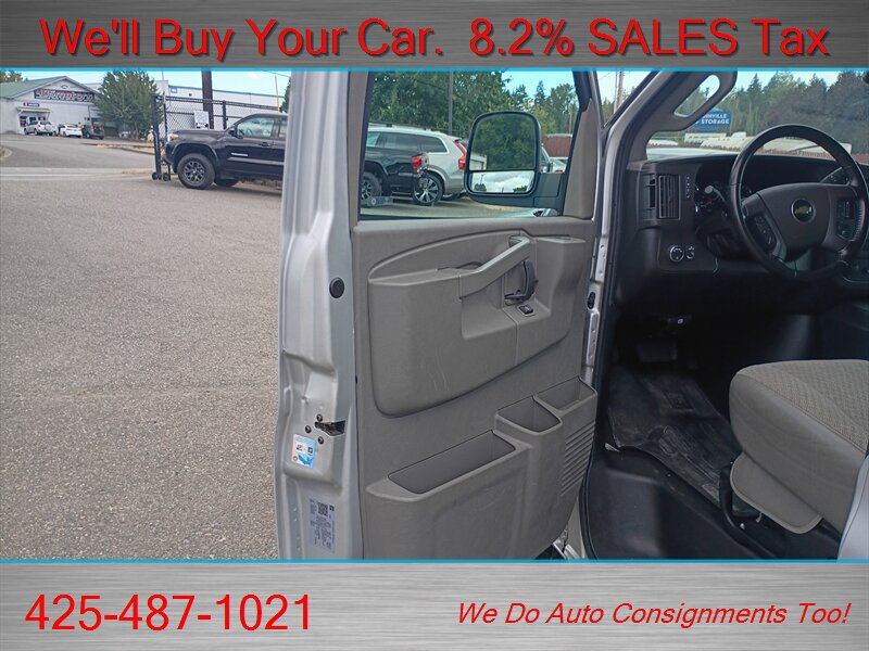 Used 2020 Chevrolet Express 3500 LS RWD image 6