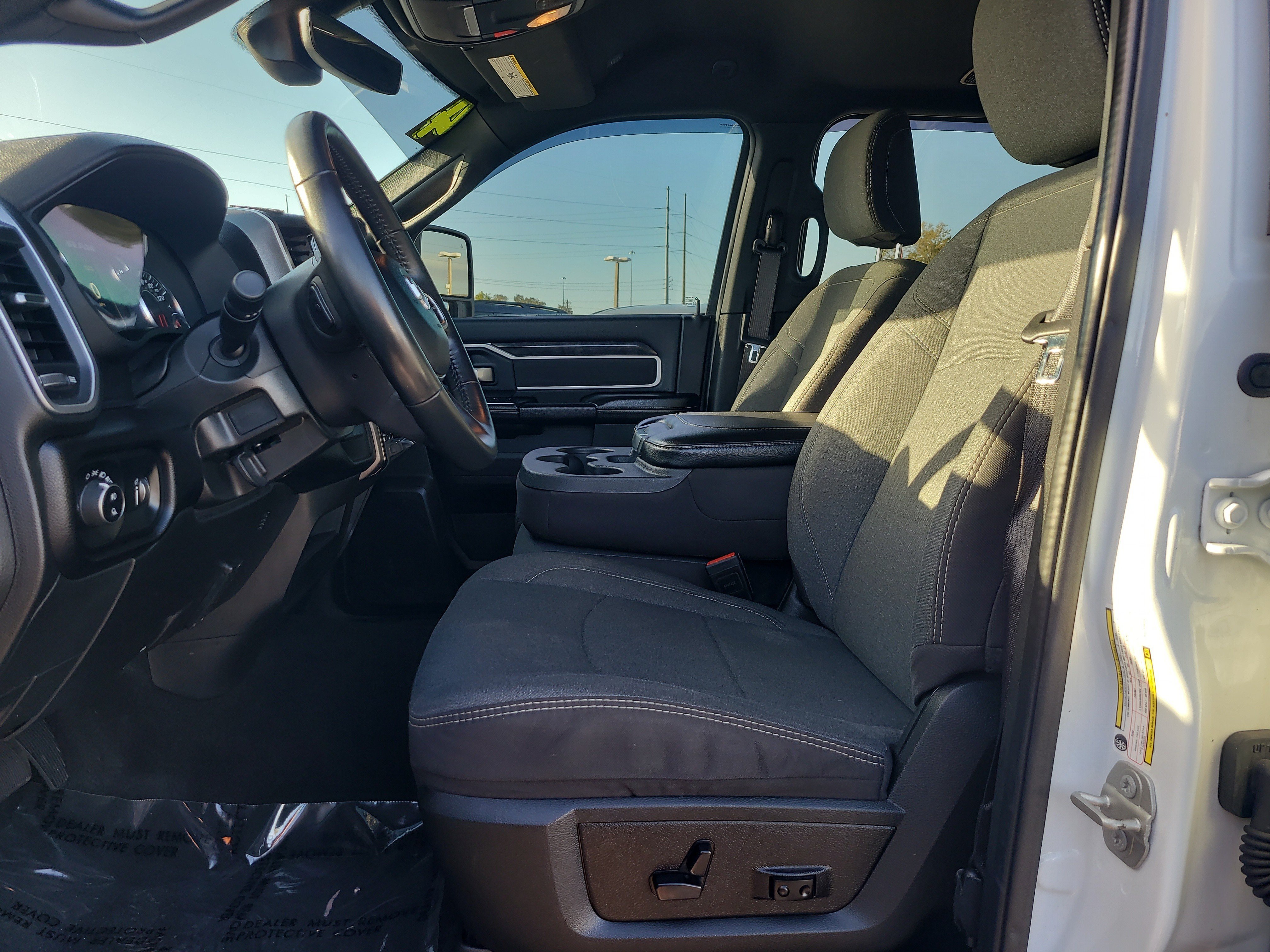 Used 2024 RAM 2500 Big Horn w/ Night Edition AWD/4WD image 18