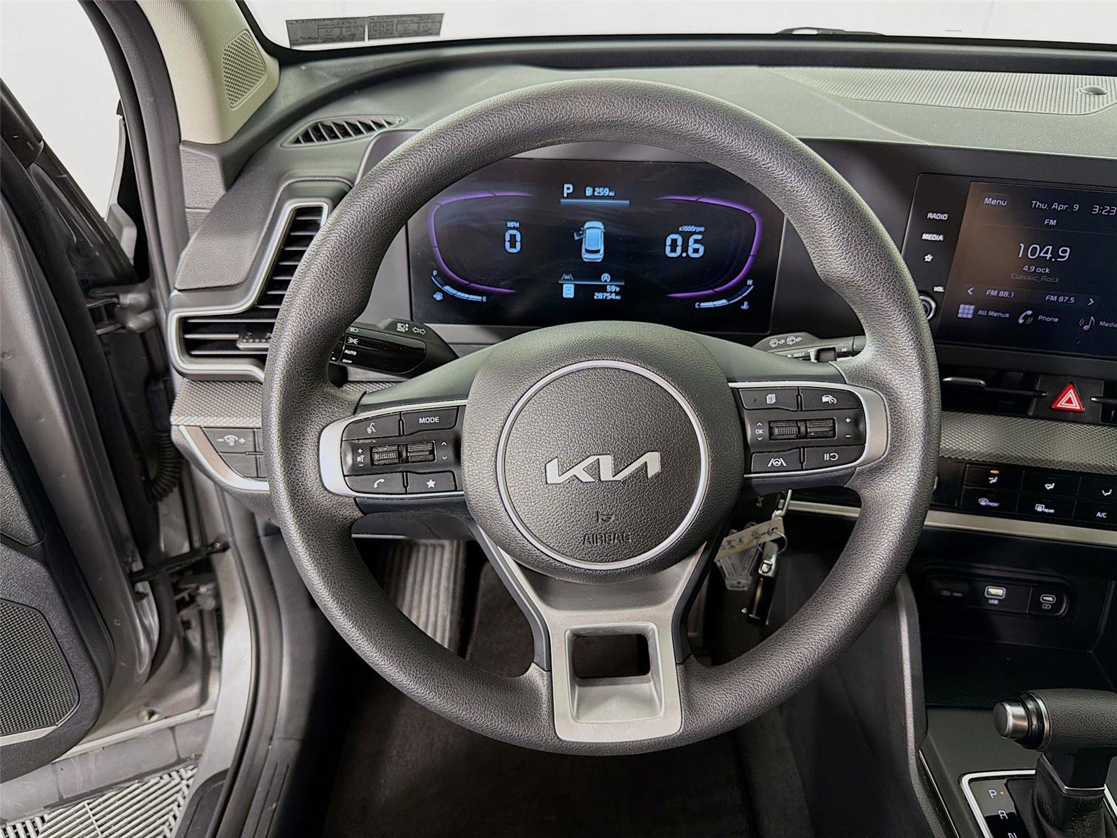 Used 2023 Kia Sportage LX image 12