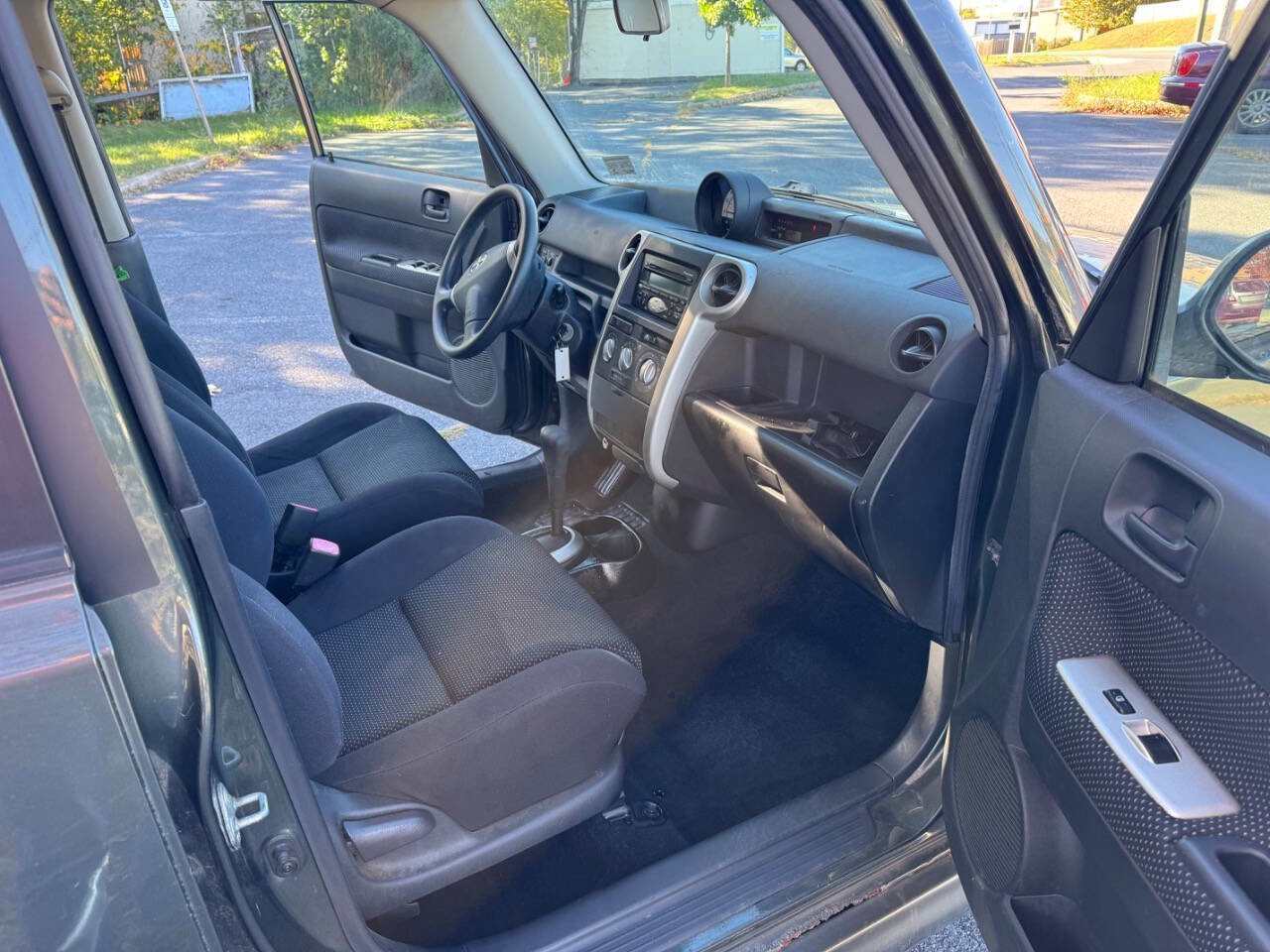 Used 2005 Scion xB image 14