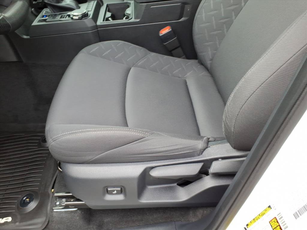 Used 2024 Toyota Tacoma SR AWD/4WD image 25