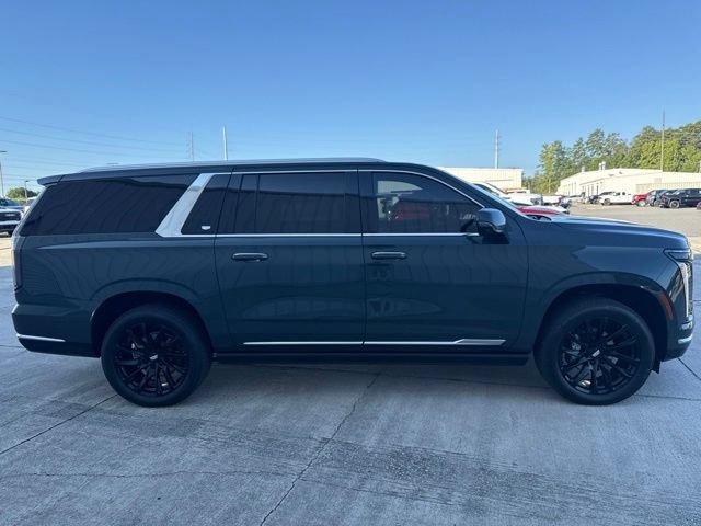 Used 2025 Cadillac Escalade ESV Premium Luxury w/ Touring Package AWD/4WD image 6