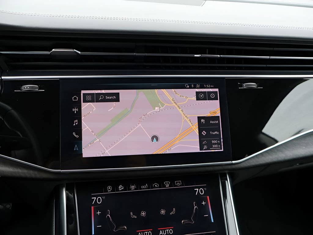 Used 2019 Audi Q8 Prestige w/ Luxury Package AWD/4WD image 23